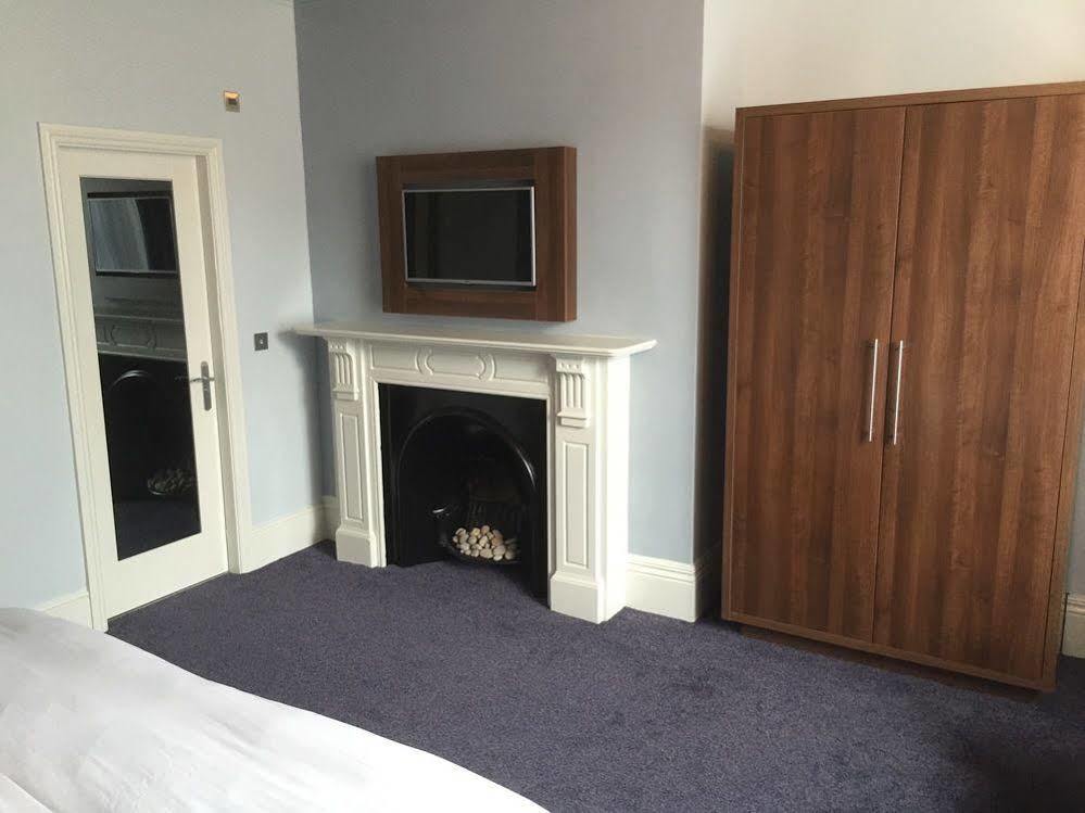 The View Hotel Folkestone, A Member Of Radisson Individuals ภายนอก รูปภาพ