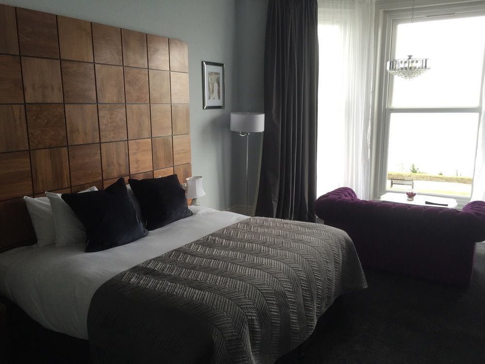 The View Hotel Folkestone, A Member Of Radisson Individuals ภายนอก รูปภาพ
