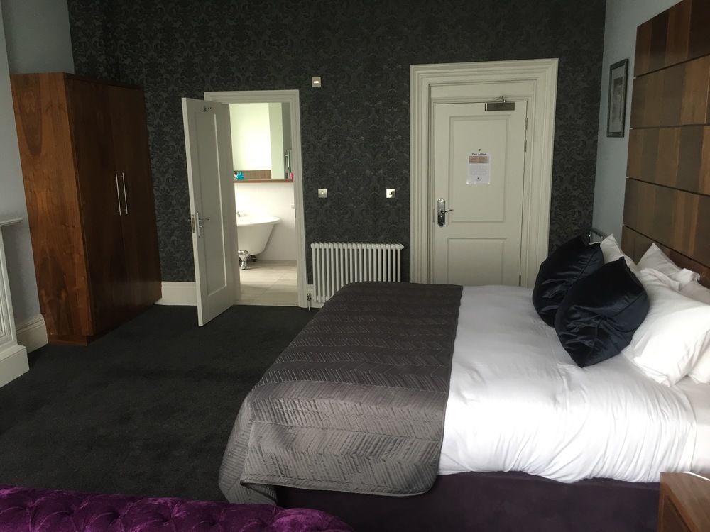 The View Hotel Folkestone, A Member Of Radisson Individuals ภายนอก รูปภาพ
