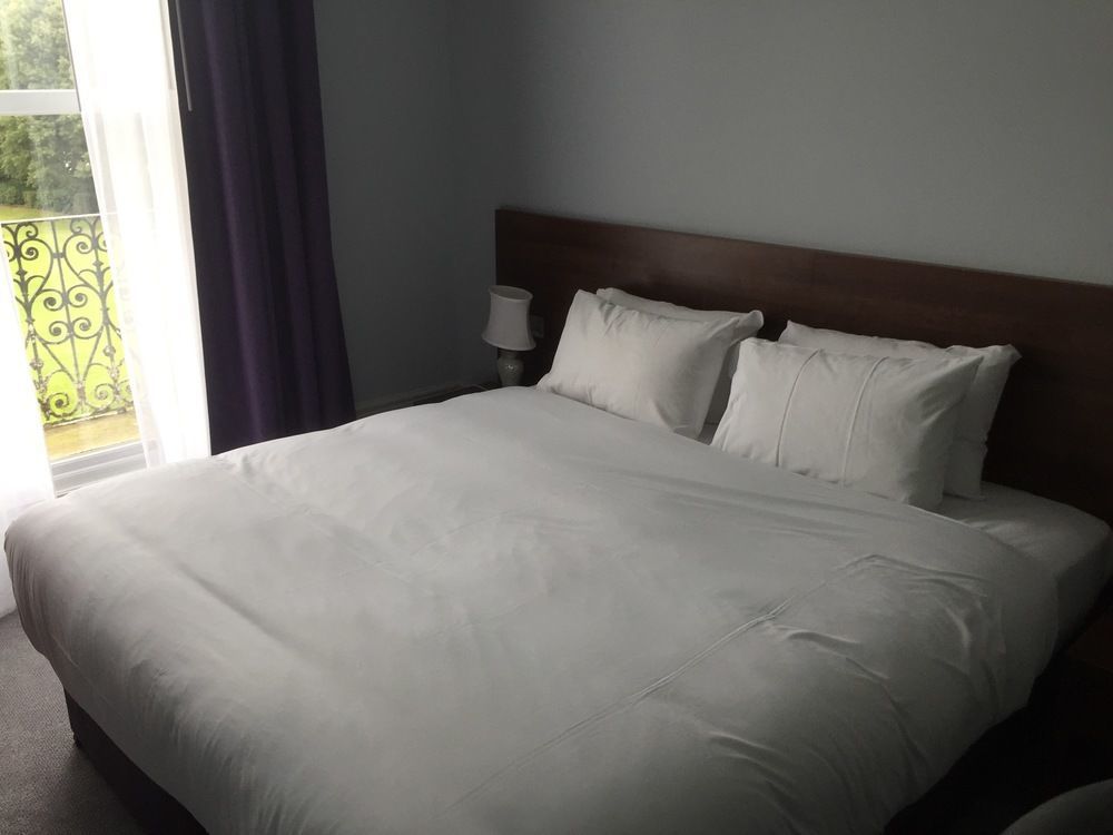 The View Hotel Folkestone, A Member Of Radisson Individuals ภายนอก รูปภาพ