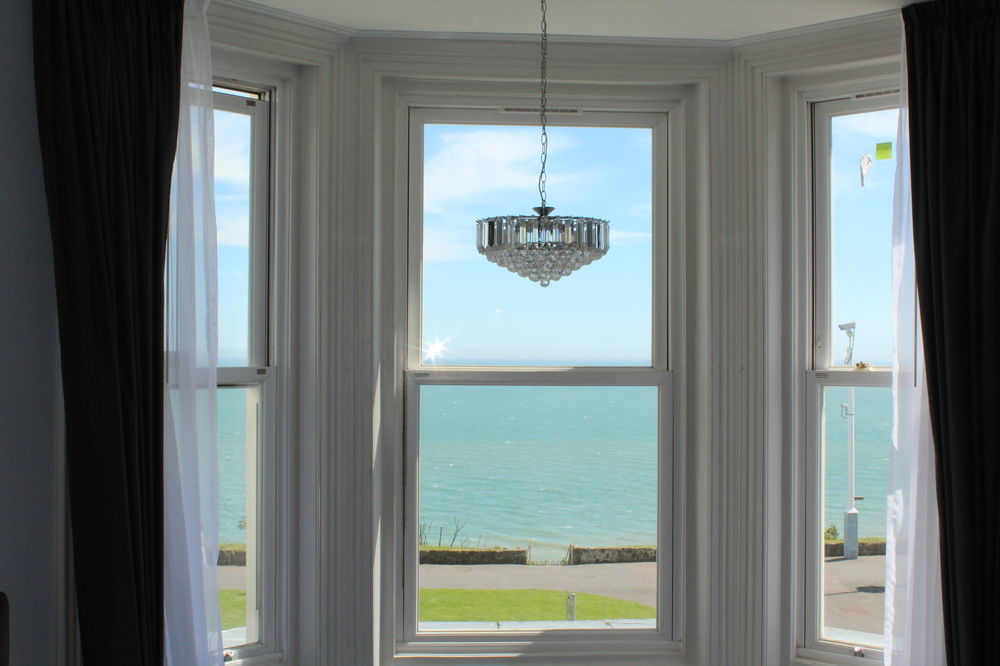 The View Hotel Folkestone, A Member Of Radisson Individuals ภายนอก รูปภาพ